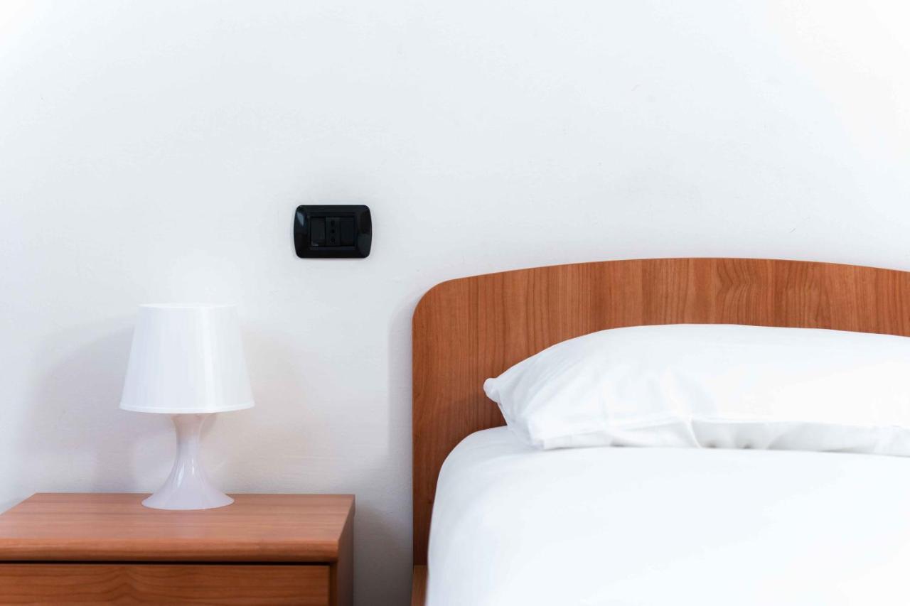 Wayco Rooms Lipomo Exterior foto