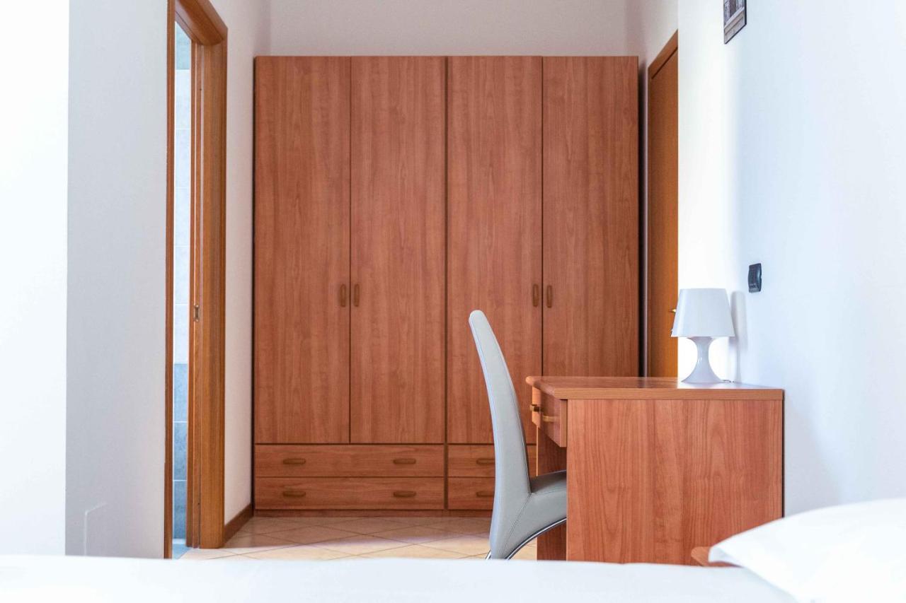 Wayco Rooms Lipomo Exterior foto